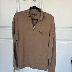 EUC Men’s Banana Republic Pullover.  100% organic cotton.  Camel colored